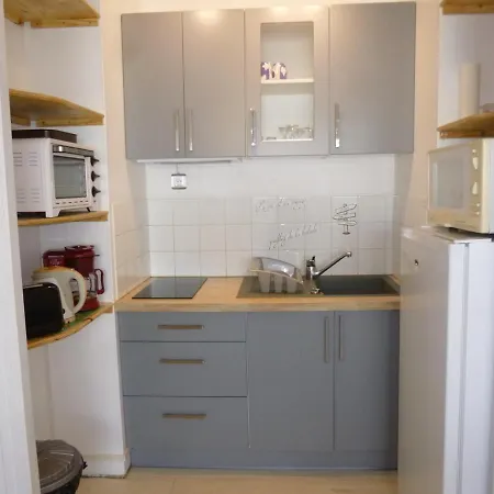 Familial Avec Balcon, A 50m De La - 2 Pieces, 4 Couchages, Wifi Et Parking Gratuits - Fr-1-224c-153 Lejlighed *