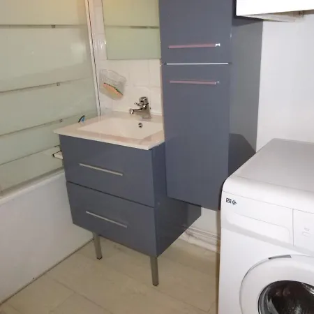 Familial Avec Balcon, A 50m De La - 2 Pieces, 4 Couchages, Wifi Et Parking Gratuits - Fr-1-224c-153 Lejlighed Saint-Hilaire-de-Riez
